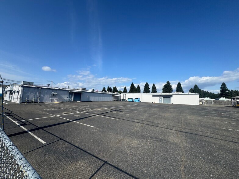1595 Hampton Way, Santa Rosa, CA à vendre - Photo de l’immeuble – Image 2 sur 6