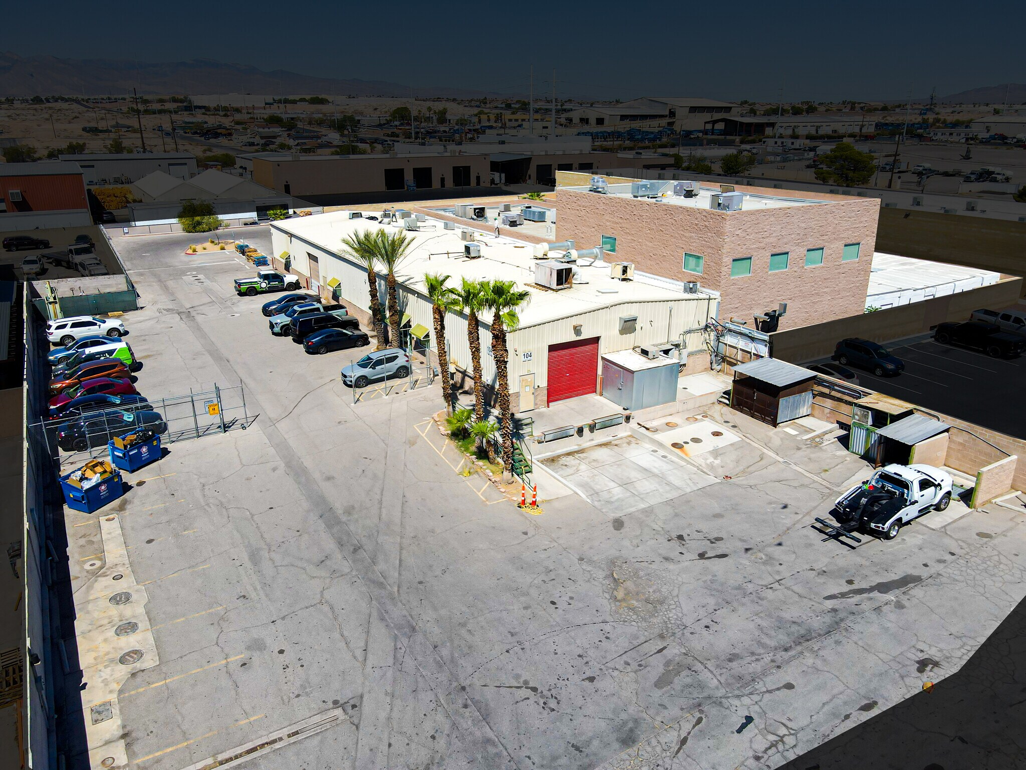 104 W Mayflower Ave, North Las Vegas, NV à vendre Photo de l’immeuble– Image 1 sur 5