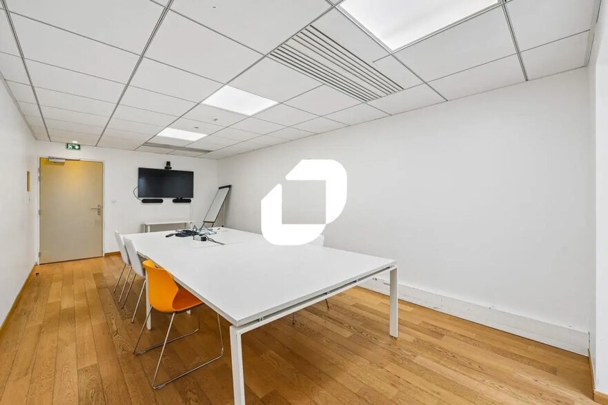 130 Rue De Lourmel, Paris à louer - Photo de l’immeuble – Image 3 sur 15