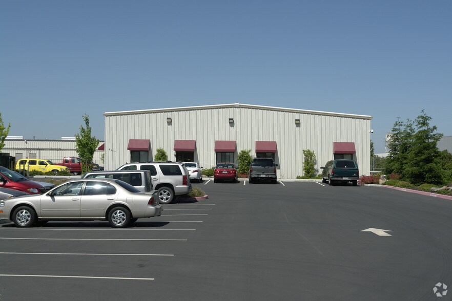 1771 Grogan Ave, Merced, CA à vendre - Photo de l’immeuble – Image 2 sur 34