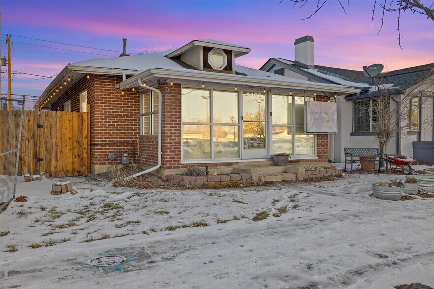 2469 S Broadway, Denver, CO à vendre - Photo de l’immeuble – Image 3 sur 32