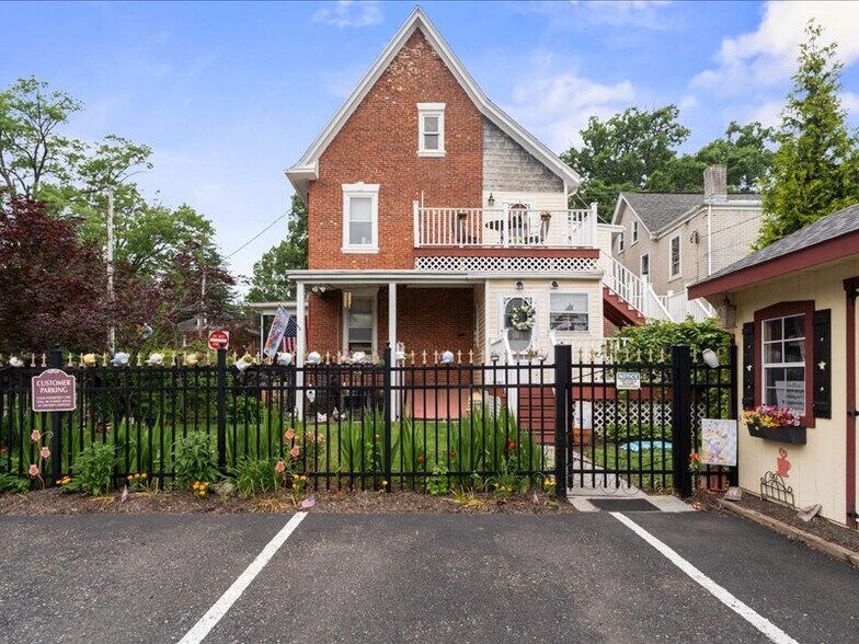 1919 W Point Pike, Lansdale, PA à vendre - Photo de l’immeuble – Image 2 sur 33