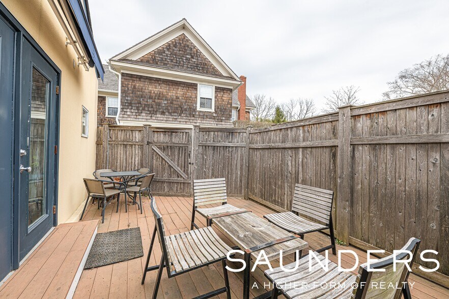 19 Corwith Ave, Bridgehampton, NY à vendre - Photo de l’immeuble – Image 3 sur 18