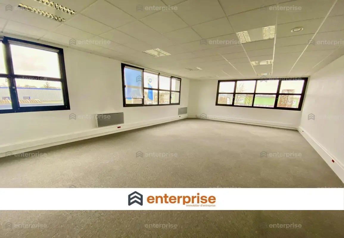 Bureau dans Saint-Quentin à louer Photo intérieure– Image 1 sur 3