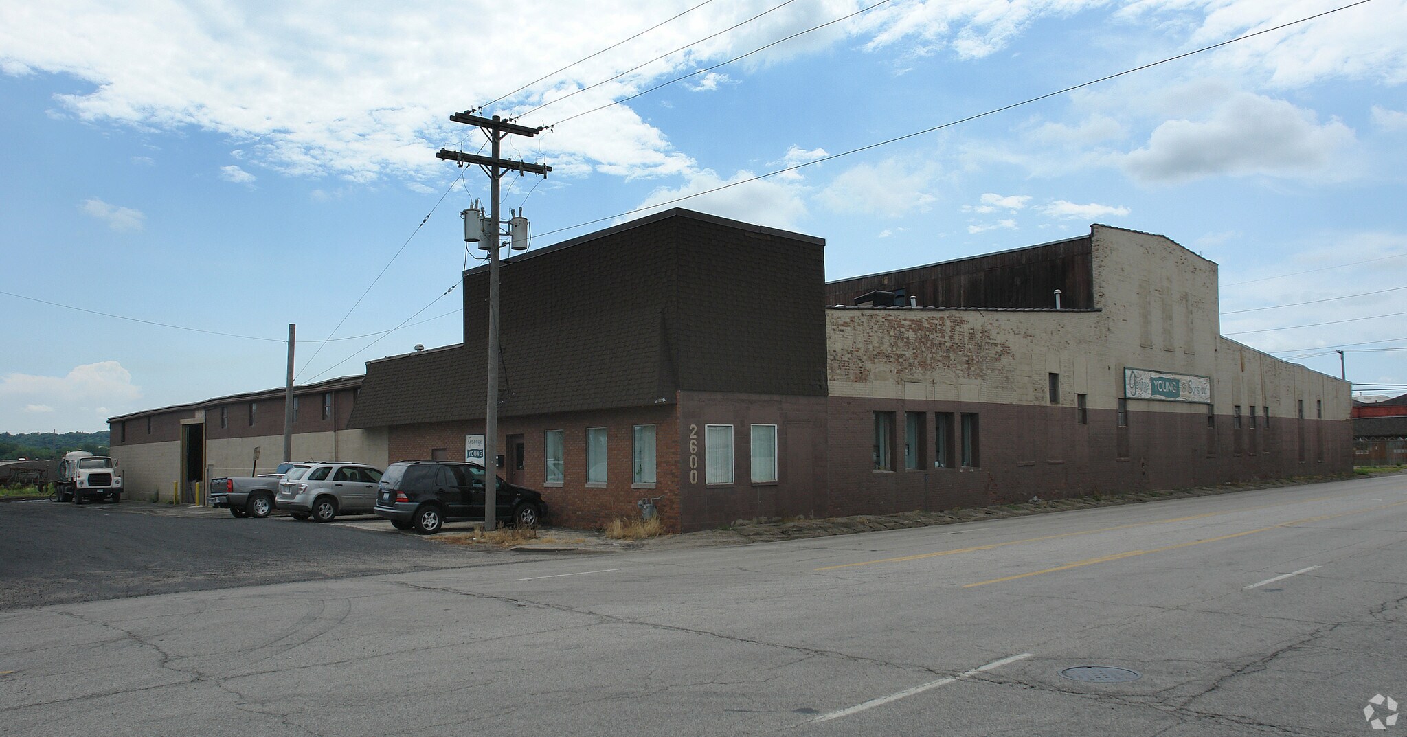 2600 SW Washington St, Peoria, IL à louer Photo principale– Image 1 sur 4