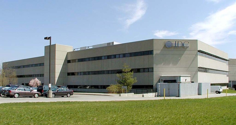 500 Old Connecticut Path, Framingham, MA à vendre - Photo de l’immeuble – Image 2 sur 4