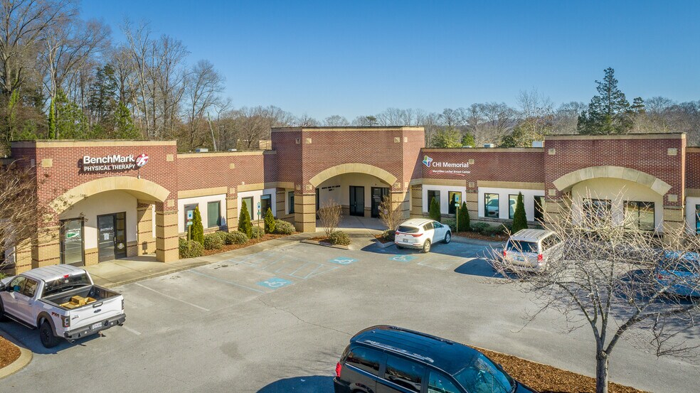 5022 Old Godsey Ln, Hixson, TN à vendre - Photo principale – Image 1 sur 15