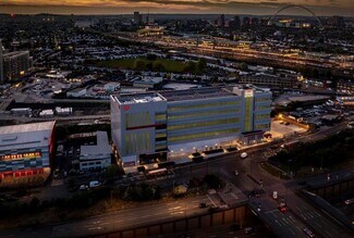 Plus de détails pour Segro V-Park Grand Union, Wembley - Local d'activités à louer