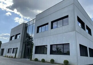 Plus de détails pour Bureau, Local d'activités à louer