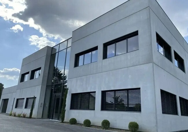 Plus de détails pour Bureau à vendre