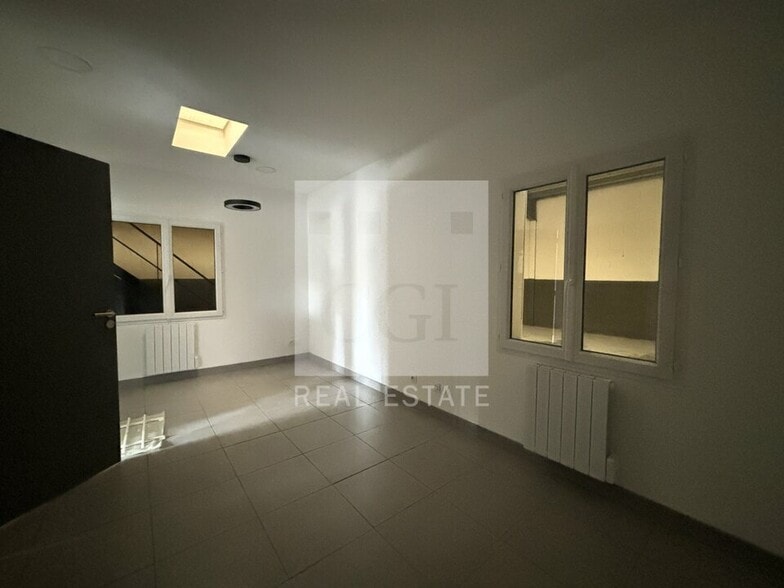 5 Boulevard Marcel Dassault, Jonage à louer - Photo de l’immeuble – Image 2 sur 12