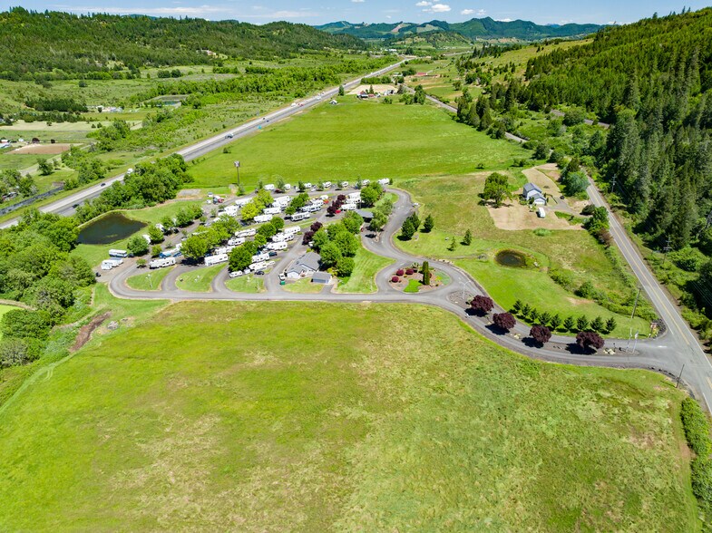 1120 John Long Rd, Oakland, OR à vendre - Photo de l’immeuble – Image 3 sur 72