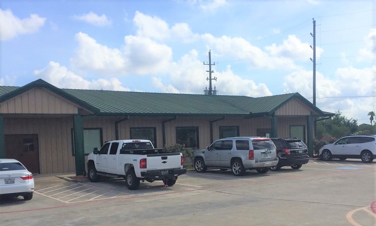 5757 Addicks Satsuma Rd, Houston, TX à louer Photo principale– Image 1 sur 5