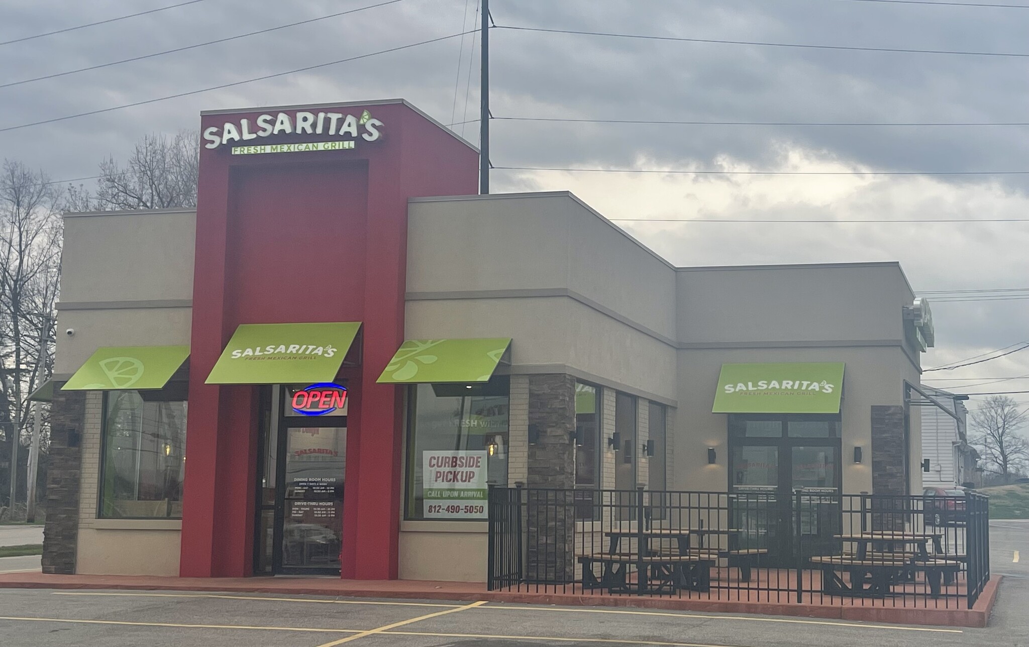 Salsarita's-3 Restaurant Portfolio portefeuille de 2 biens à vendre sur LoopNet.fr Photo principale– Image 1 sur 4