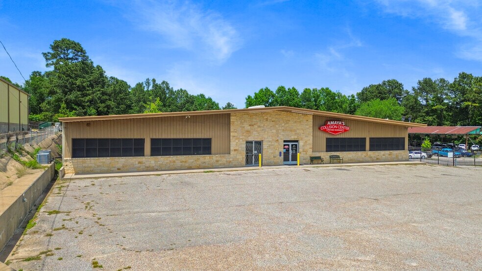 684 Interstate 45 S, Huntsville, TX à louer - Photo de l’immeuble – Image 2 sur 9