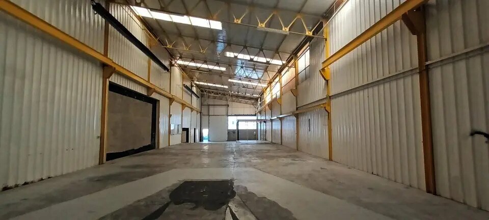 Local d’activités dans Fécamp à louer Photo intérieure– Image 1 sur 2