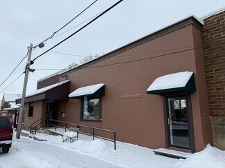 Plus de détails pour 106 Water St, Lake Mills, WI - Local commercial à vendre