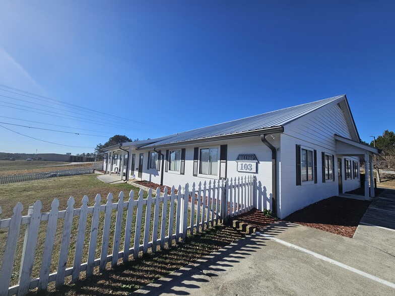 103 Buford Dam Rd, Cumming, GA à louer - Photo de l’immeuble – Image 3 sur 11