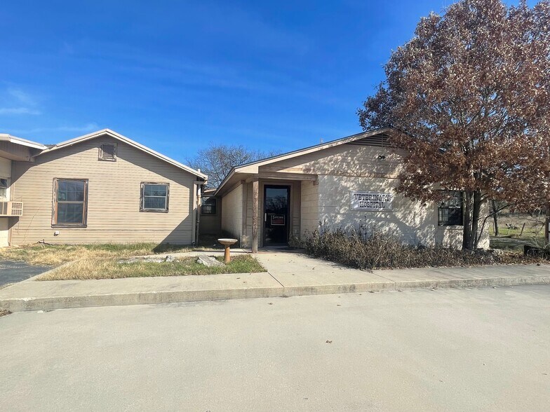 1312 N US Highway 281, Lampasas, TX à vendre - Photo de l’immeuble – Image 2 sur 26