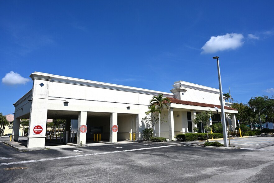 150 Tequesta Dr, Tequesta, FL à louer - Photo de l’immeuble – Image 2 sur 8
