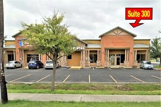 3601 Buddy Owens Ave, McAllen, TX à louer Photo de l’immeuble– Image 1 sur 5