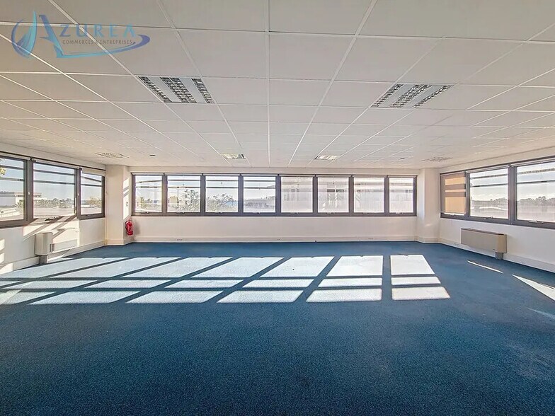 Bureau dans Villeneuve-Loubet à louer - Photo intérieure – Image 2 sur 10