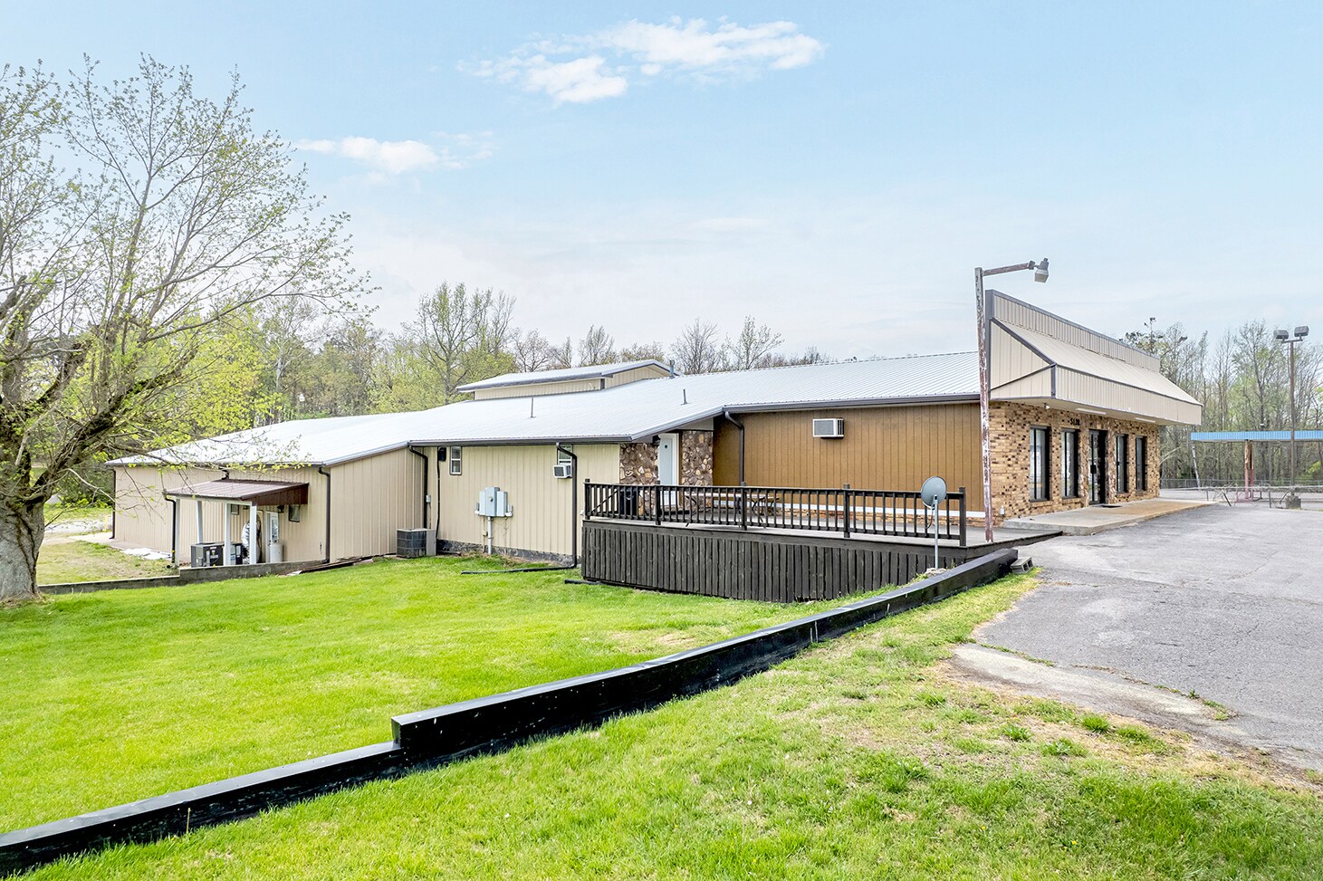 5128 Highway 100, Lyles, TN à vendre Photo principale– Image 1 sur 15