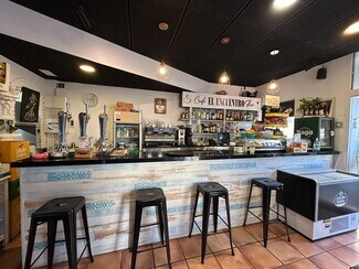 Plus de détails pour Local commercial à louer