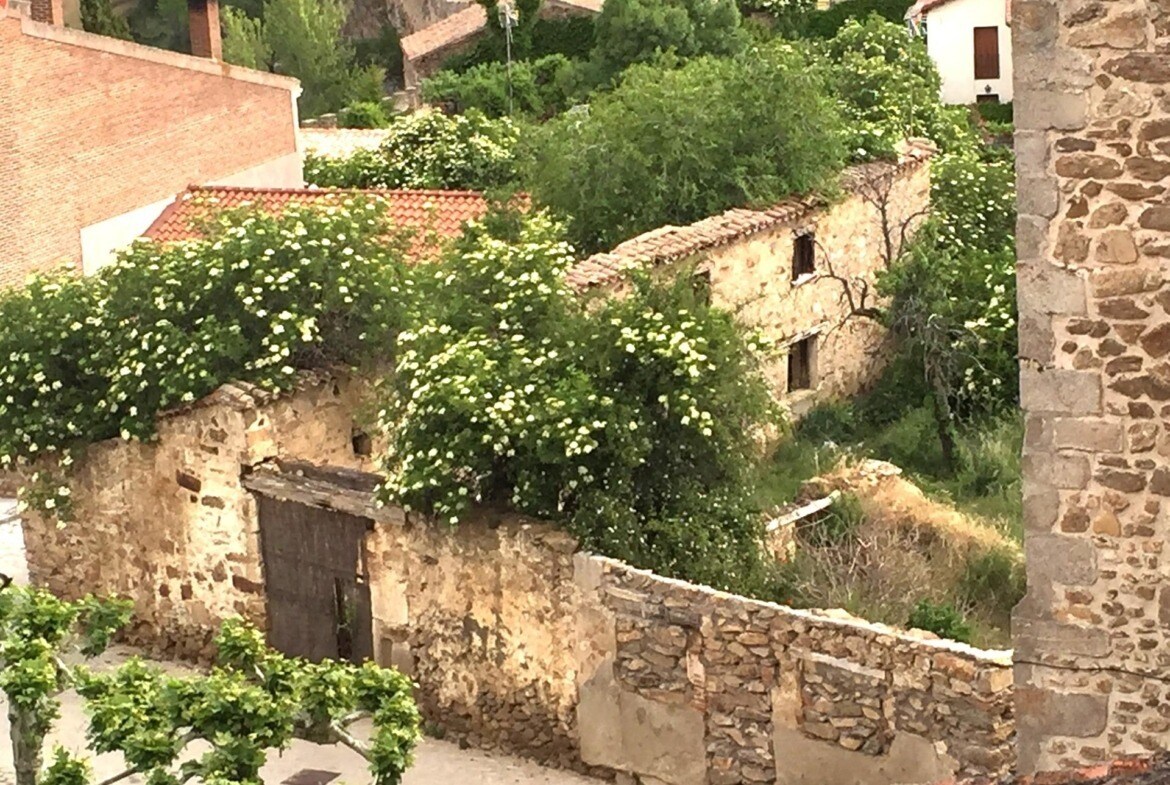 Terrain dans Buitrago del Lozoya, Madrid à vendre Photo de l’immeuble– Image 1 sur 8