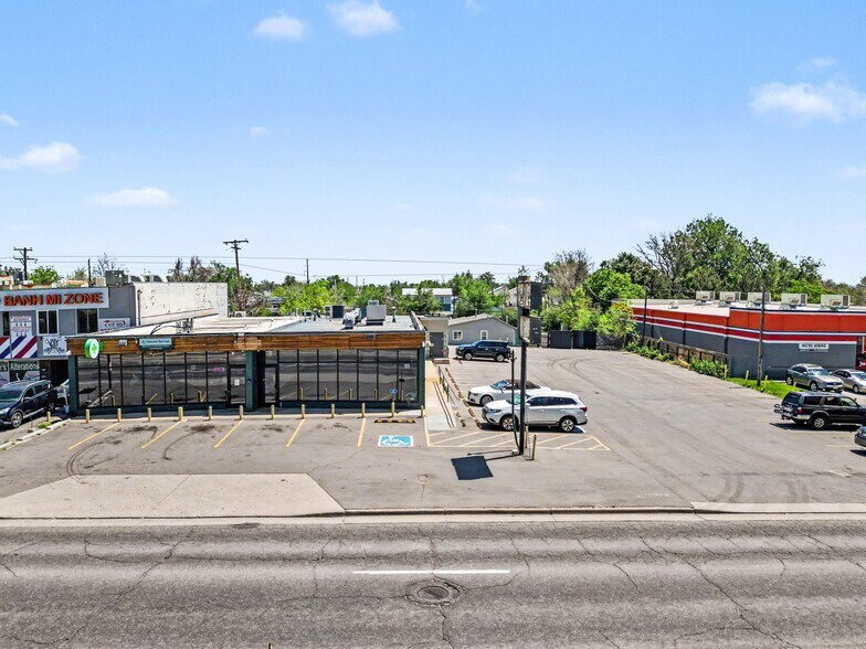 2426 S Federal Blvd, Denver, CO à vendre - Photo de l’immeuble – Image 3 sur 7