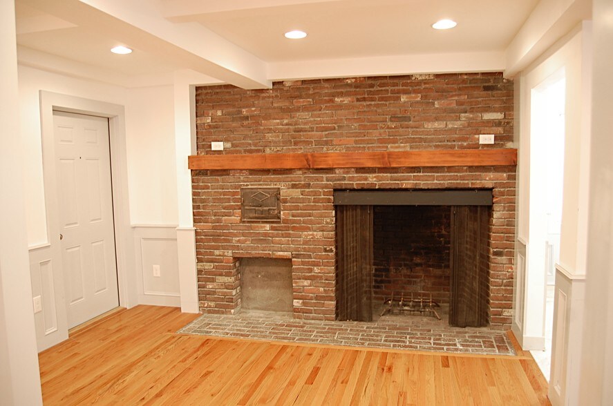 389 Worcester Rd, Framingham, MA à louer - Photo de l’immeuble – Image 3 sur 18