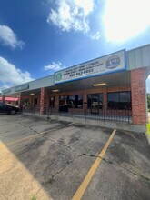 906 Us Highway 271 S, Gilmer, TX à louer Photo de l’immeuble– Image 1 sur 11