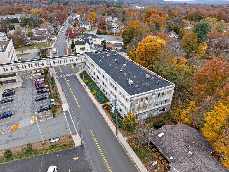 161 E Main St, Port Jervis, NY à vendre - Photo de l’immeuble – Image 3 sur 37