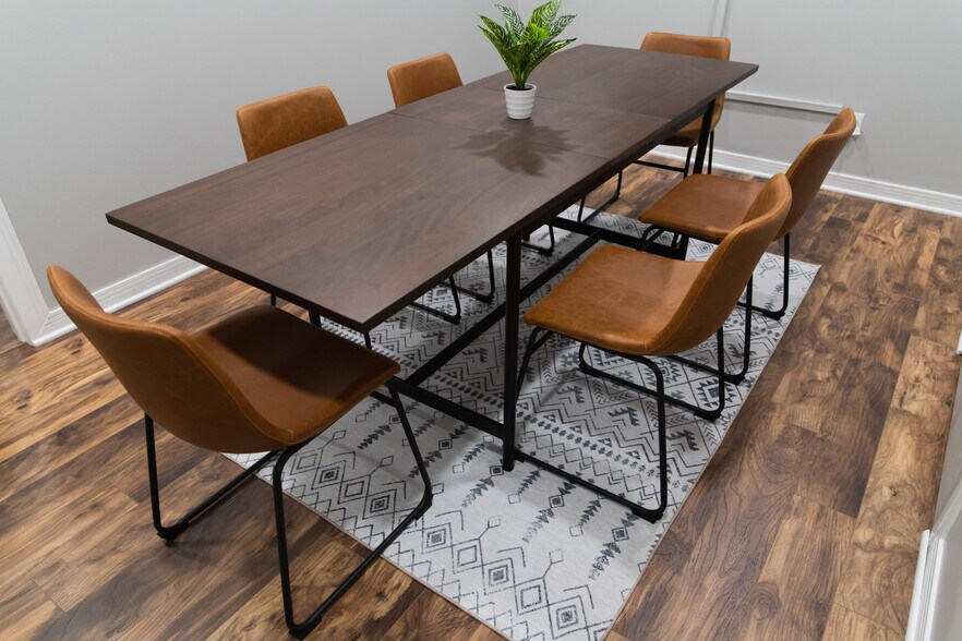 45 N Chillicothe Rd, Aurora, OH à louer - Photo de l’immeuble – Image 3 sur 22