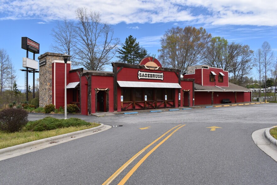 101 Steakhouse Rd, Morganton, NC à louer - Photo de l’immeuble – Image 1 sur 4