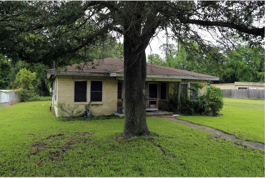 1807 Bienville Rd, Ocean Springs, MS à louer - Photo de l’immeuble – Image 2 sur 2