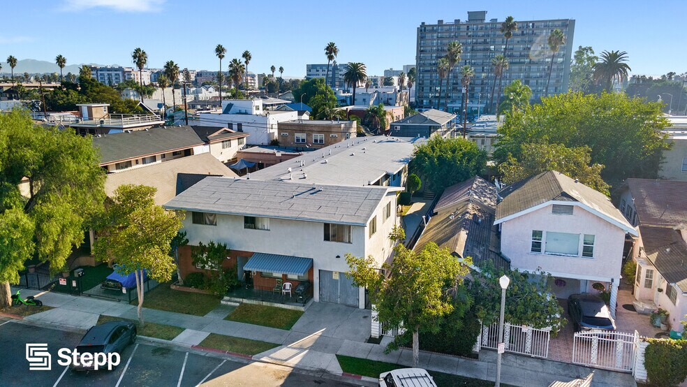 1024 Cedar Ave, Long Beach, CA à vendre - Photo de l’immeuble – Image 1 sur 14