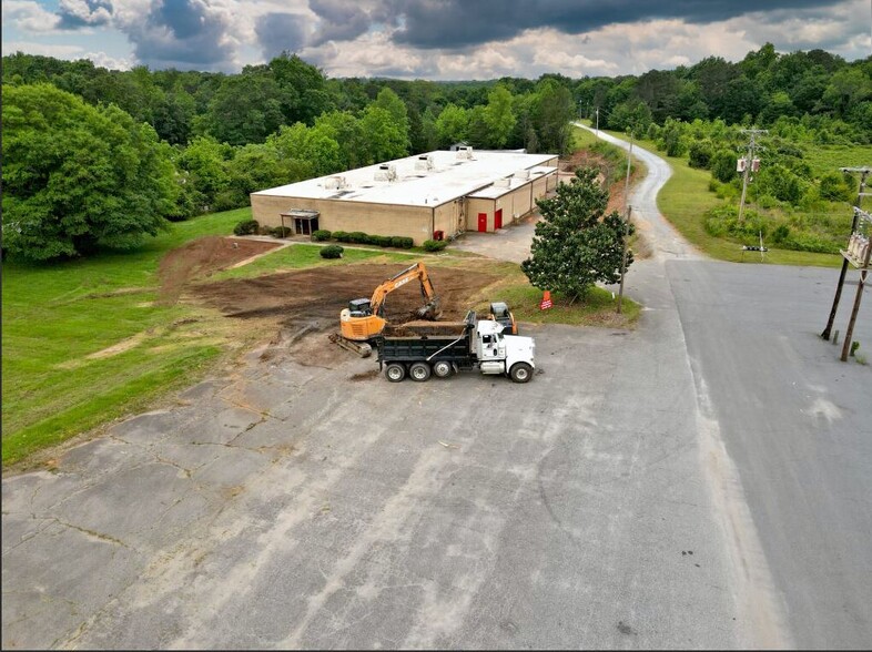 4934 York Hwy, Gastonia, NC à louer - Photo de l’immeuble – Image 3 sur 10