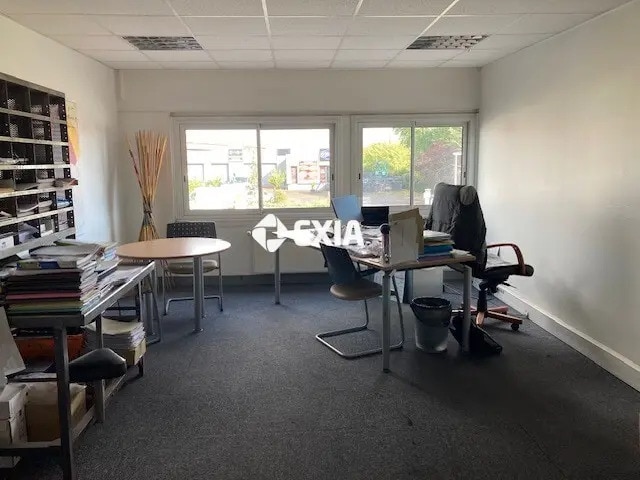 Local d’activités dans Ingré à louer - Photo intérieure – Image 2 sur 24