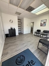 5701 1st Ave S, Saint Petersburg, FL à louer Photo intérieure– Image 1 sur 9