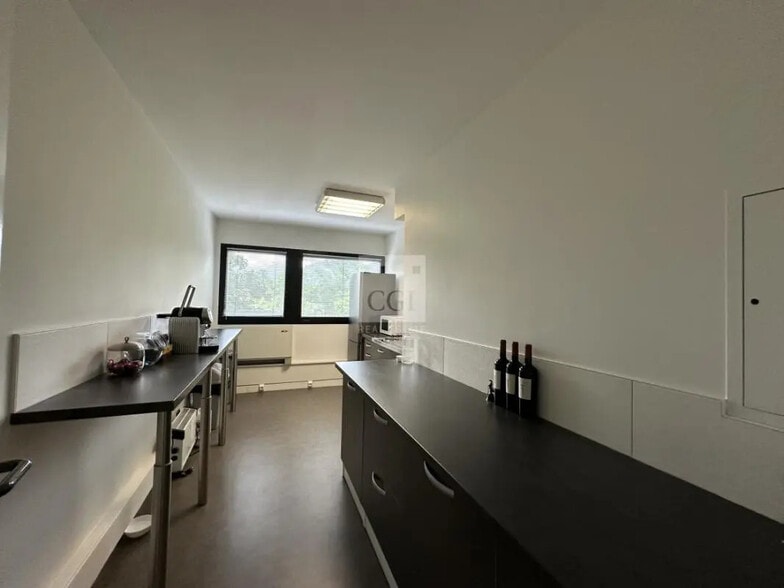 Bureau dans Meylan à louer - Photo de l’immeuble – Image 3 sur 4