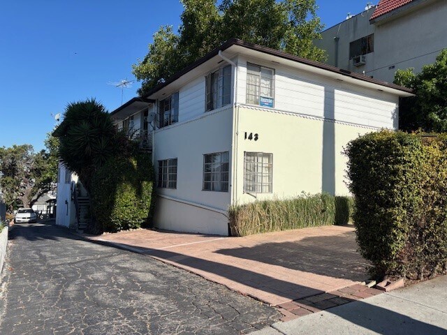 143 N Commonwealth Ave, Los Angeles, CA à vendre Photo de l’immeuble– Image 1 sur 3