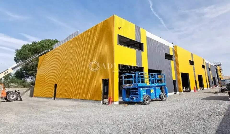 Local d'activités dans Lunel à vendre Photo de l’immeuble– Image 1 sur 8