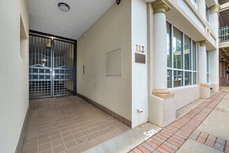 112 E Jefferson St, Tallahassee, FL à louer Photo intérieure– Image 2 sur 19
