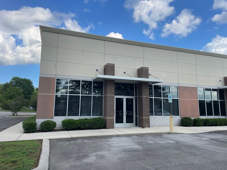 4638 Resource Dr, Chattanooga, TN à louer - Photo de l’immeuble – Image 2 sur 15