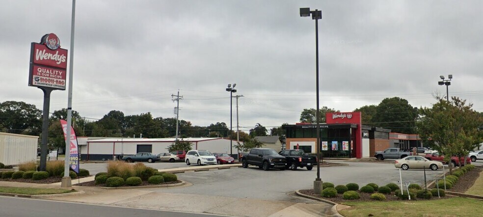 1401 Woodward Ave, Muscle Shoals, AL à vendre - Photo de l’immeuble – Image 2 sur 3