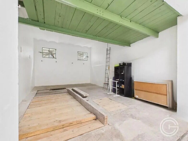 8 Rue Saint-Jean D'Angely, Nice à louer - Photo de l’immeuble – Image 2 sur 5
