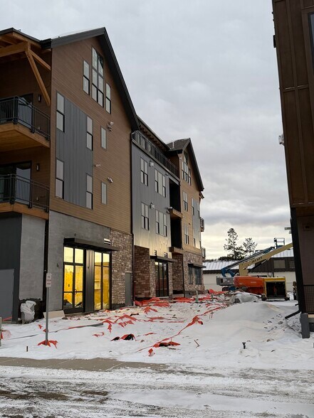 121 Ski Idlewild Rd, Winter Park, CO à louer - Photo de l’immeuble – Image 3 sur 9