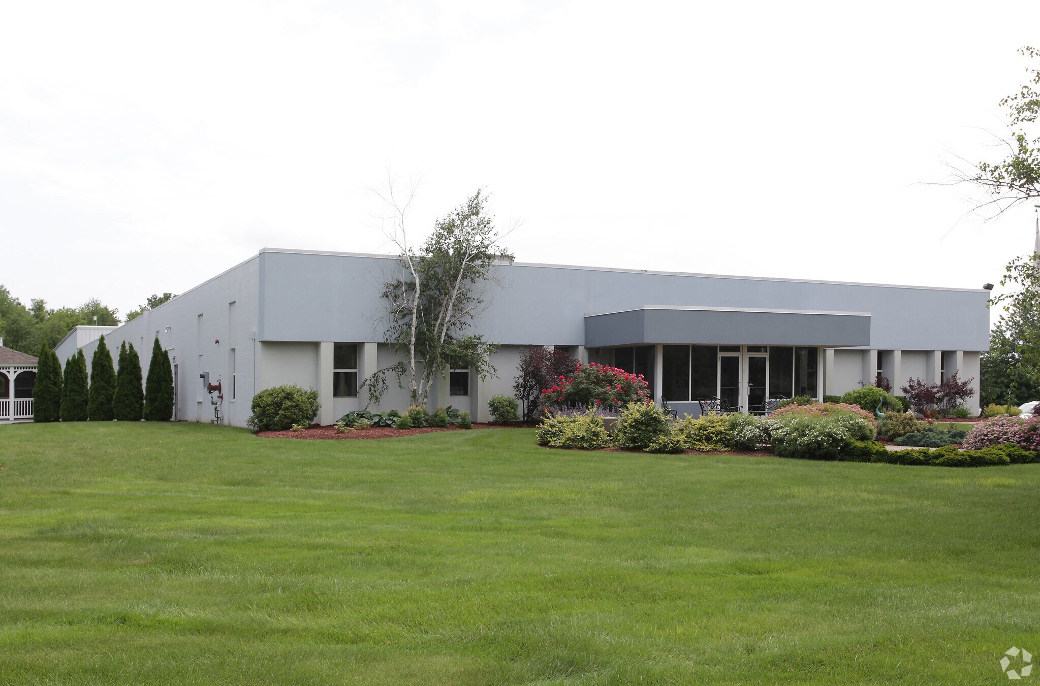 4 Thompson Rd, East Windsor, CT à louer Photo principale– Image 1 sur 2