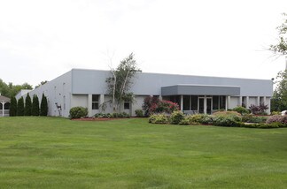 Plus de détails pour 4 Thompson Rd, East Windsor, CT - Industriel/Logistique à louer